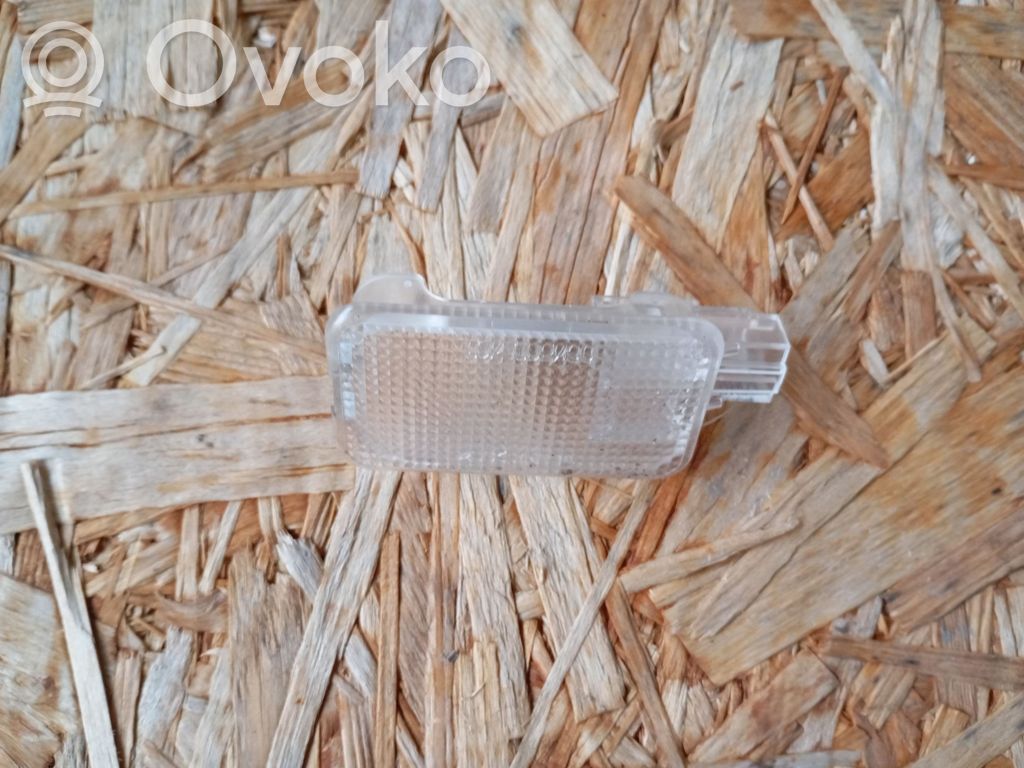 Subaru Legacy Türleuchte Einstiegsleuchte vorne 
