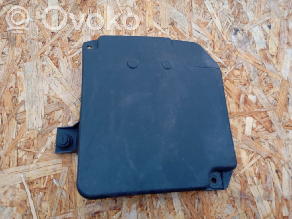 Subaru Outback Coperchio scatola dei fusibili 