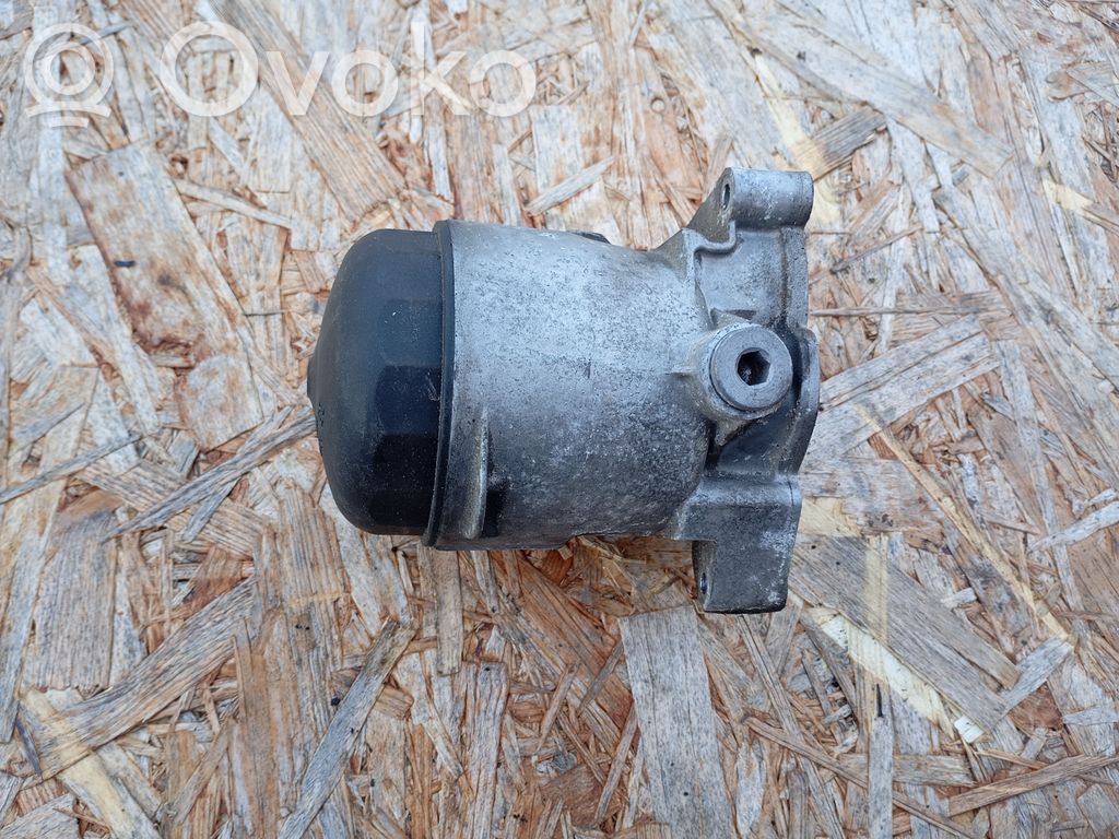 BMW 1 E81 E87 Oil filter mounting bracket 