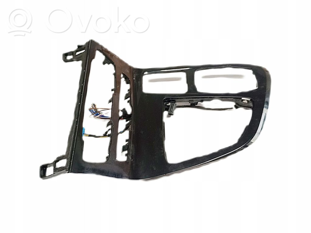 BMW 2 F45 Ramka drążka zmiany biegów 