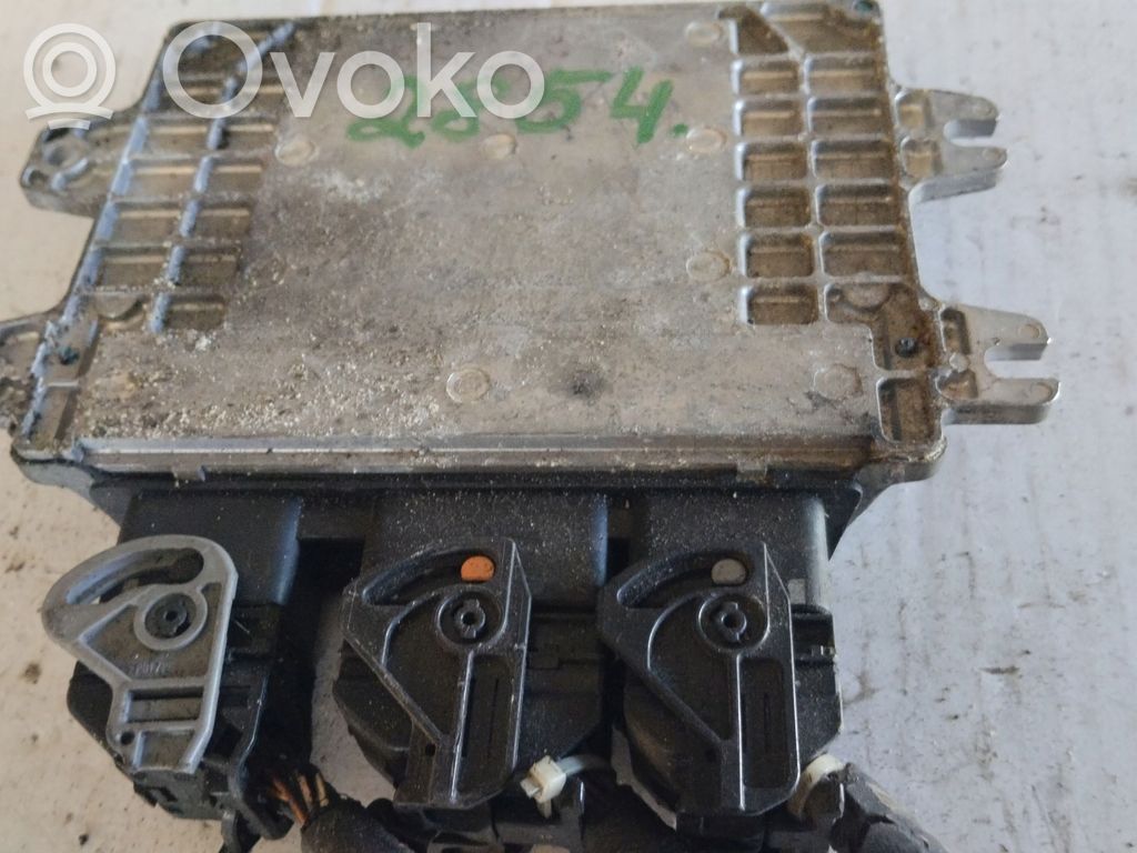 Nissan Qashqai Engine control unit/module 