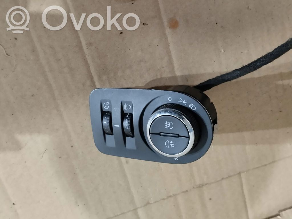 Opel Corsa E Light switch 