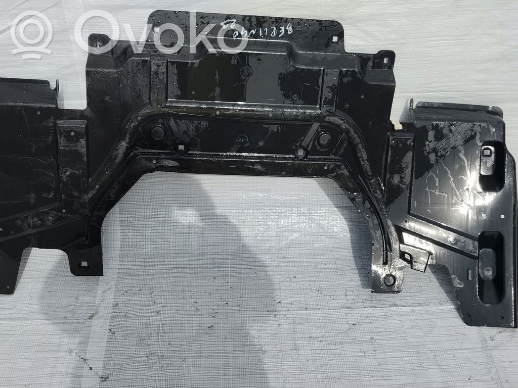 Citroen Berlingo Engine splash shield/under tray 