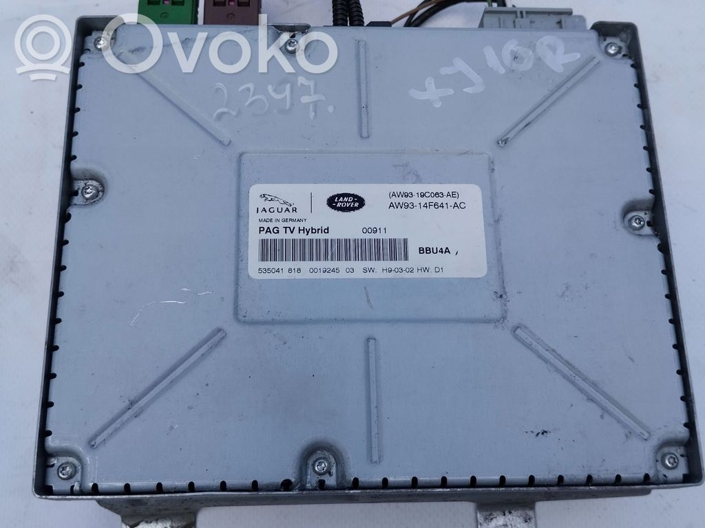 Jaguar XJ X351 Sound amplifier 