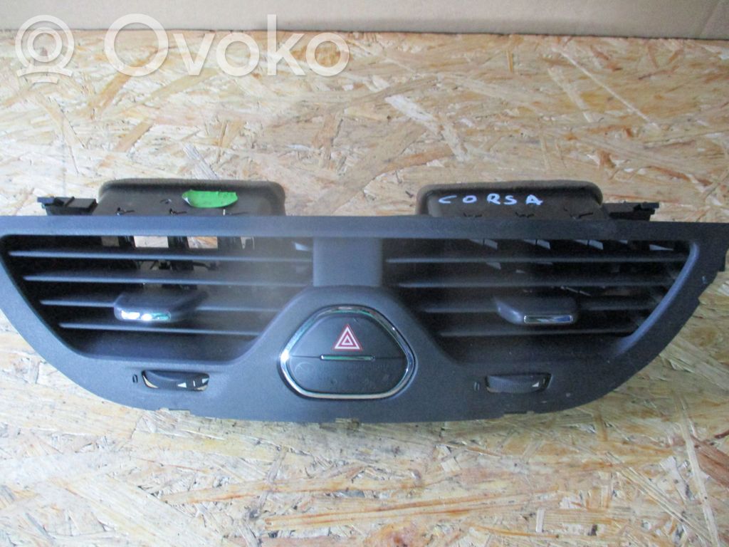 Opel Corsa E Moldura protectora de la rejilla de ventilación lateral del panel 