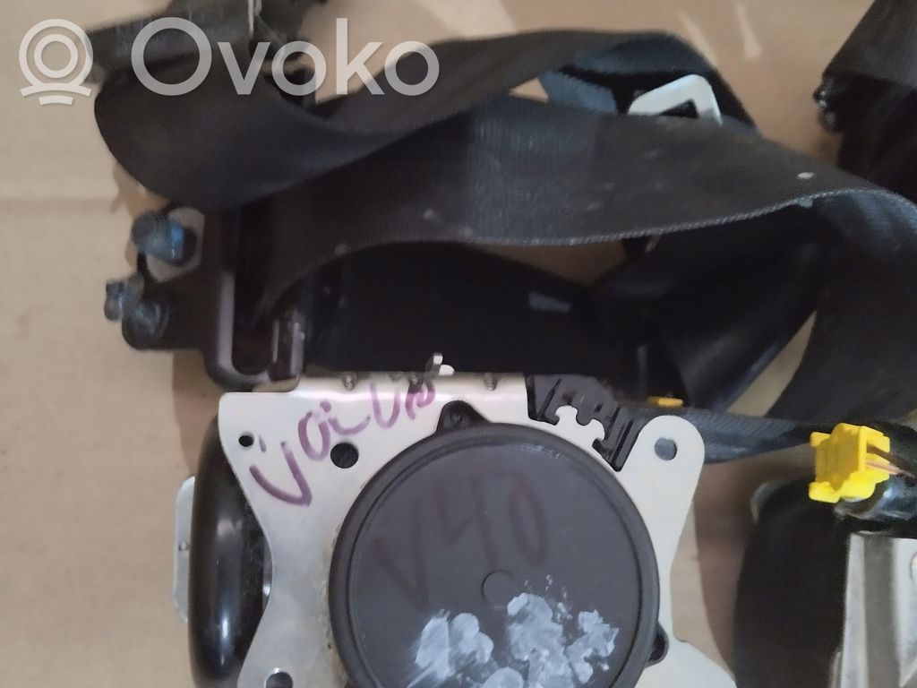 Volvo V40 Cinturón delantero 