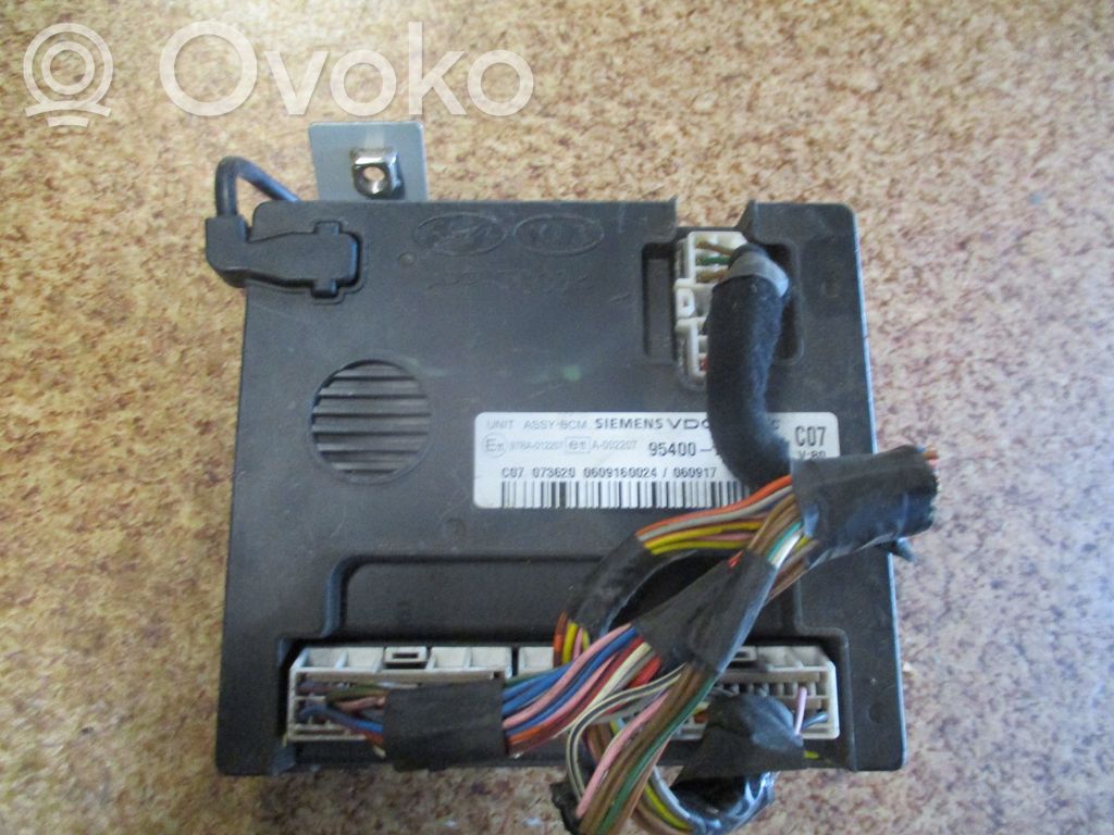 Hyundai Santa Fe Comfort/convenience module 