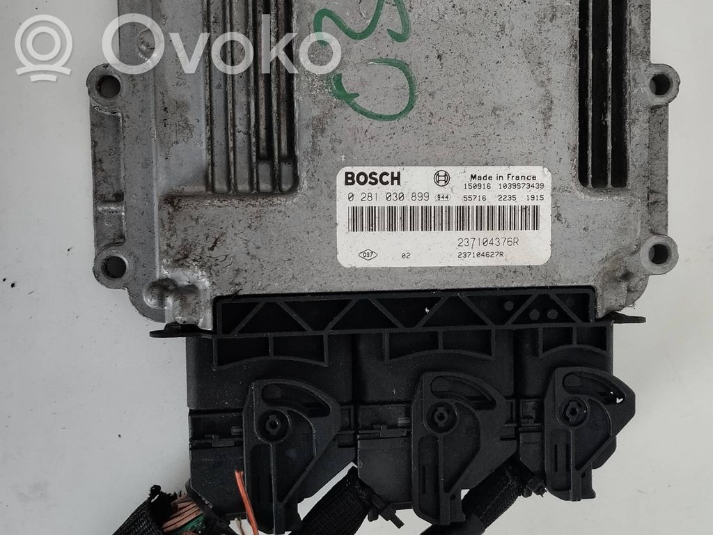 Renault Clio IV Engine control unit/module 