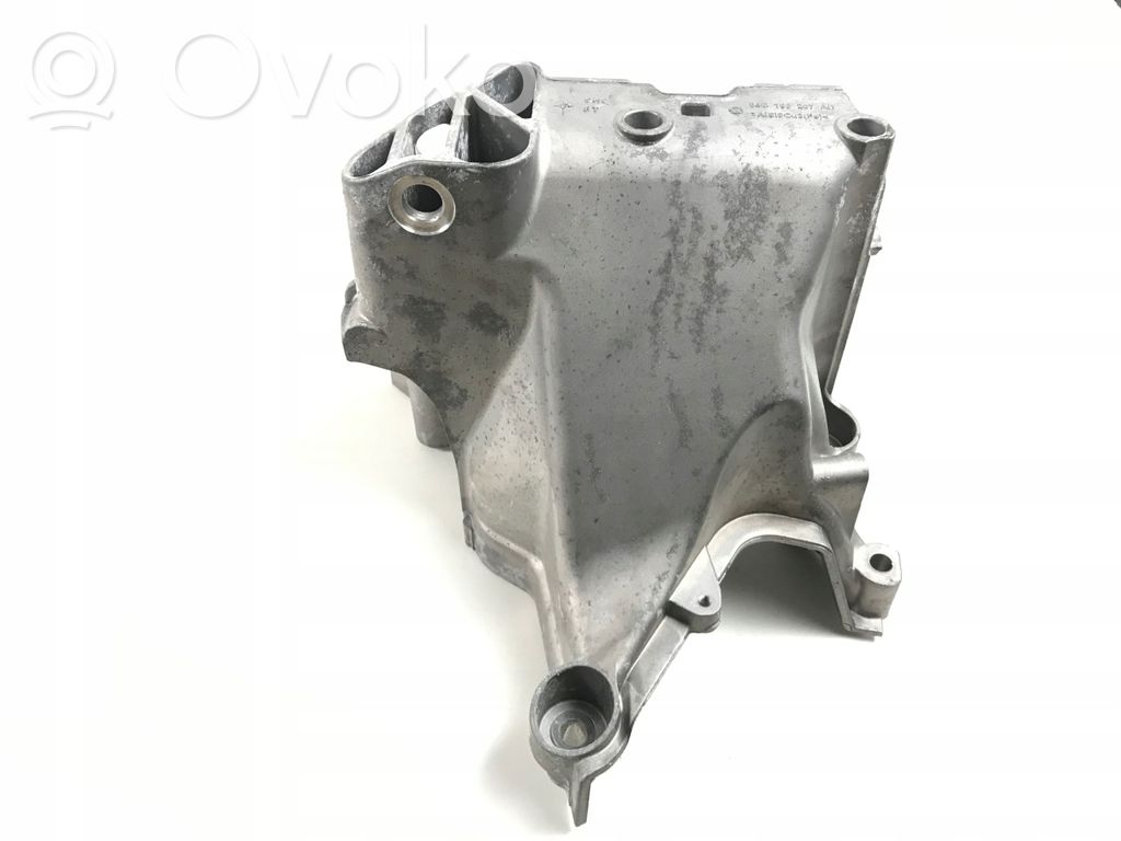 Audi A3 S3 8V Engine mounting bracket 
