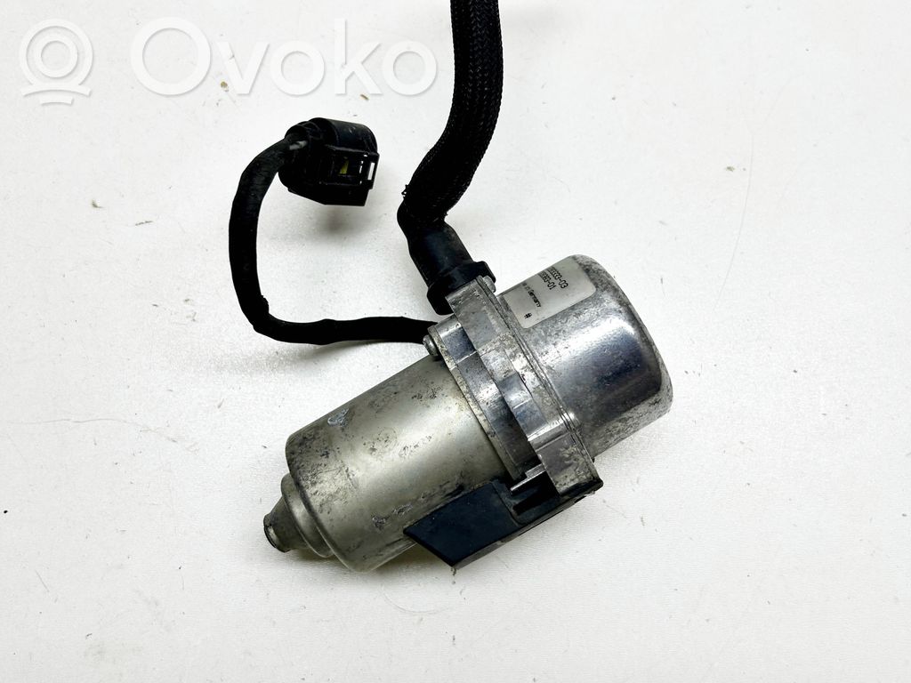 BMW M3 Vacuum pump 