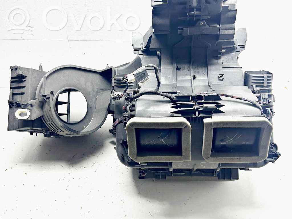 BMW X5 E70 Salono oro mazgo komplektas 