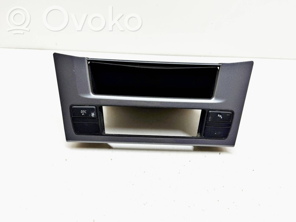 BMW 5 E60 E61 Daiktadėžė 