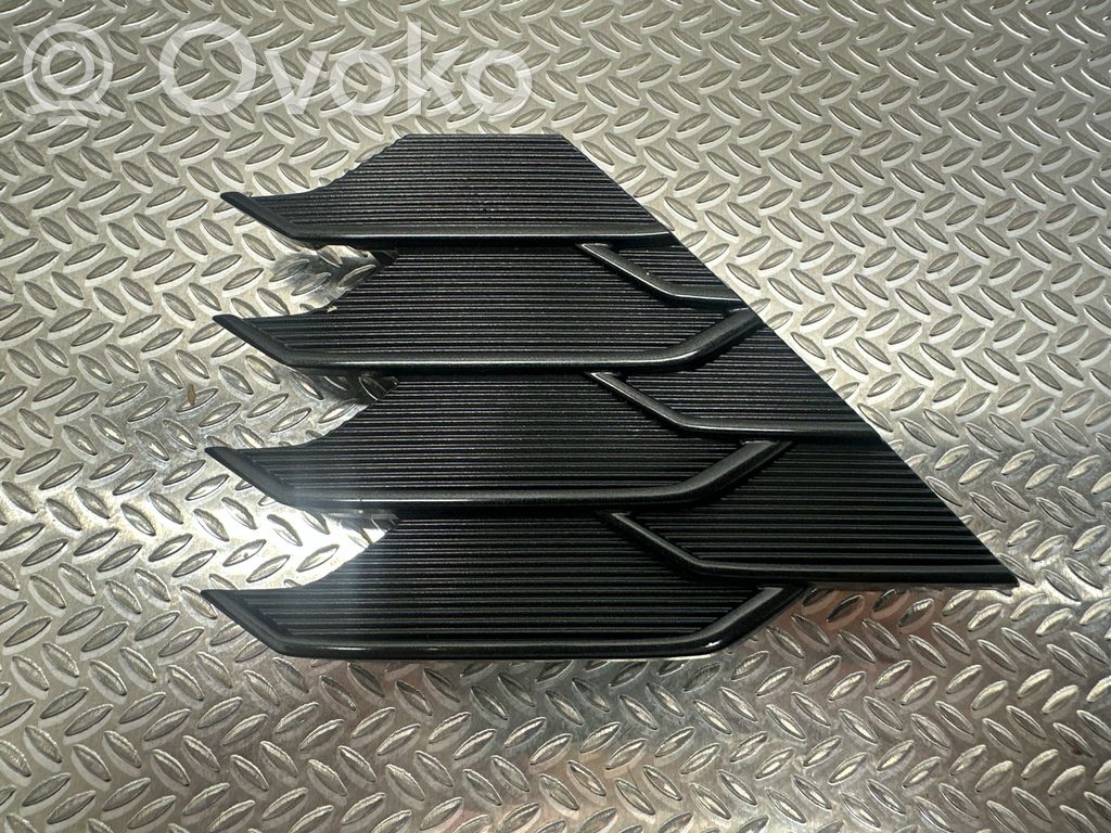 Toyota Corolla E210 E21 Abdeckung Deckel Abschleppöse vorne 