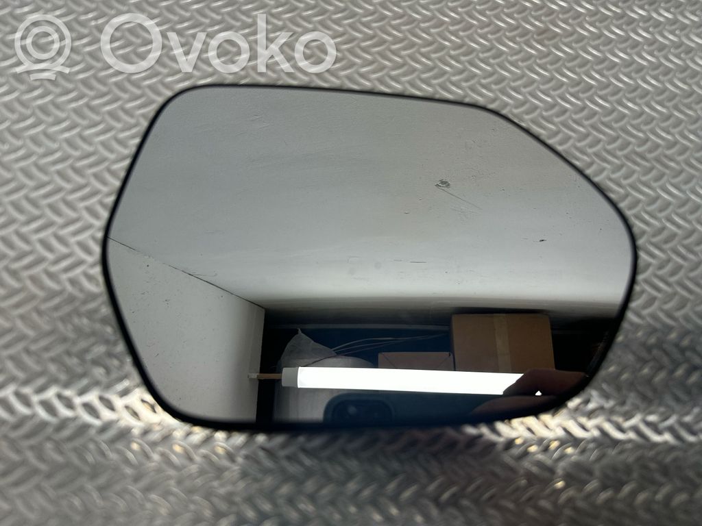 Toyota Corolla E210 E21 Veidrodėlio stiklas 