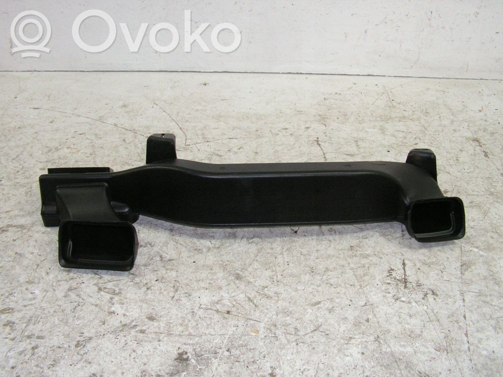 BMW 2 F45 Oro paėmimo kanalo detalė (-ės) 