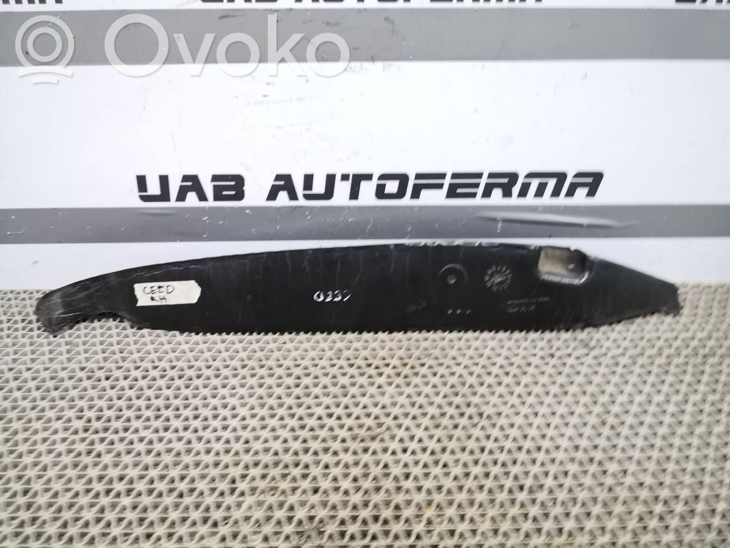 KIA Ceed Путопласт крыла 