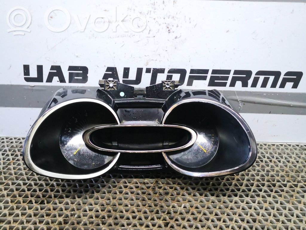 Renault Clio IV Nopeusmittari (mittaristo) 