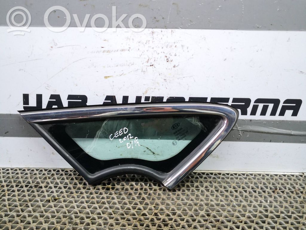 KIA Ceed Front triangle window/glass 