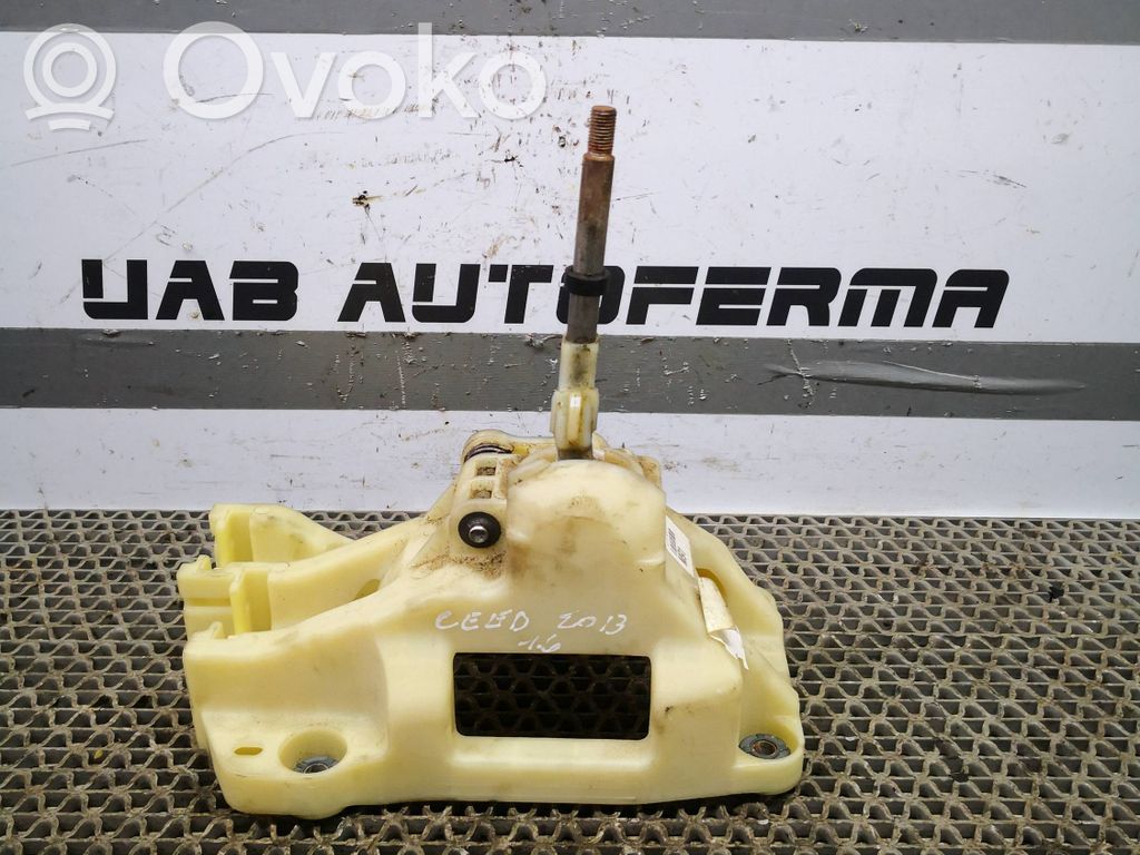 KIA Ceed Gear shifter/selector 