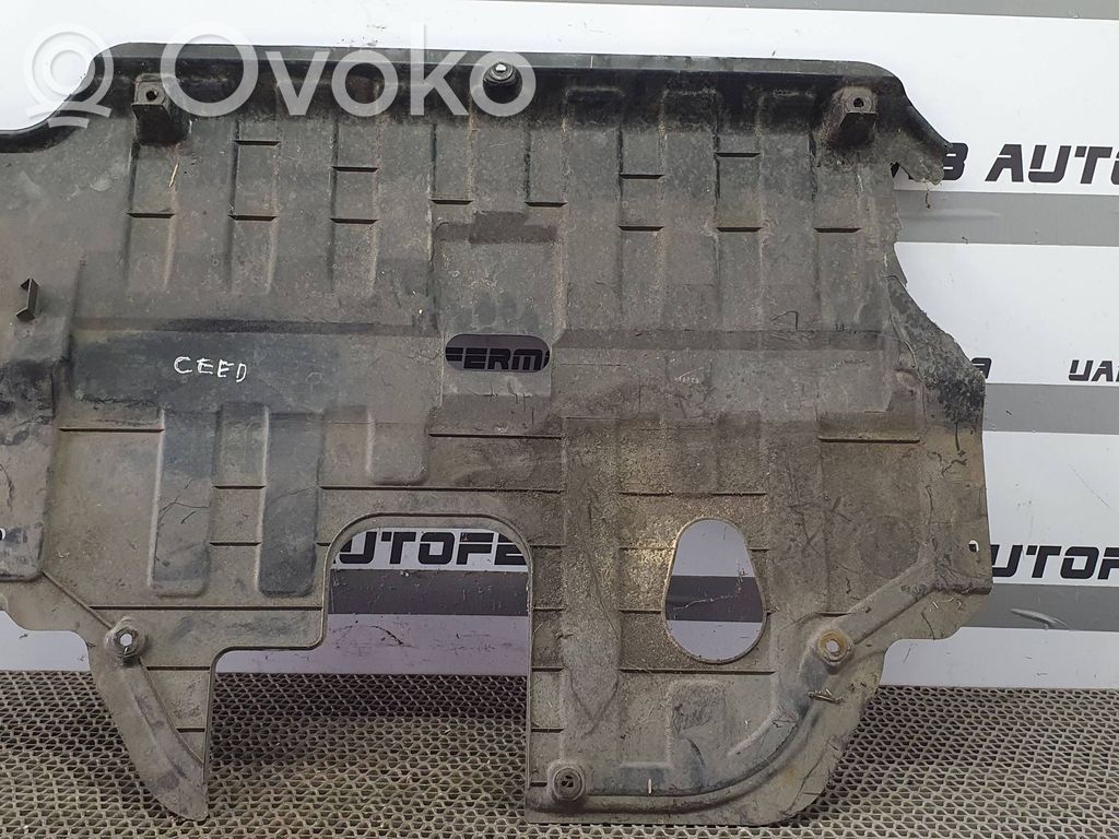 Engine splash shield/under tray   29110A2800