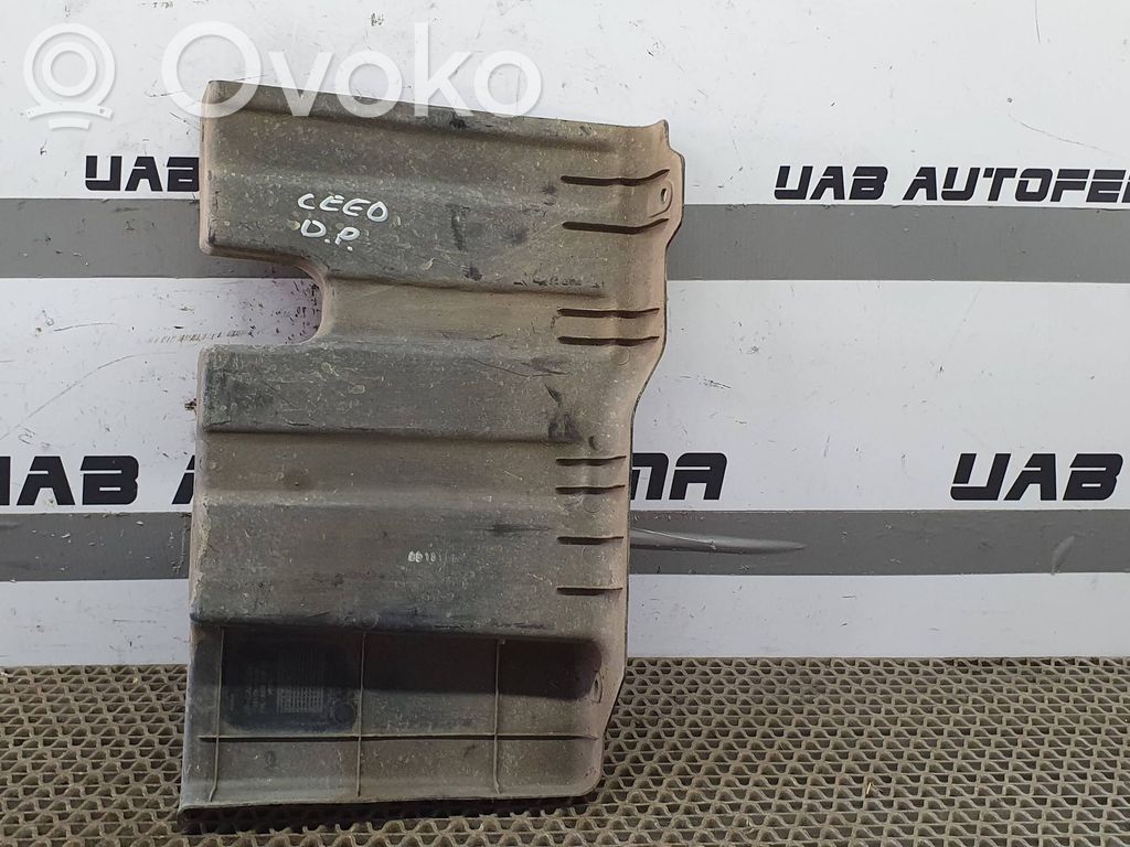 KIA Ceed Placa protectora/protector antisalpicaduras motor 
