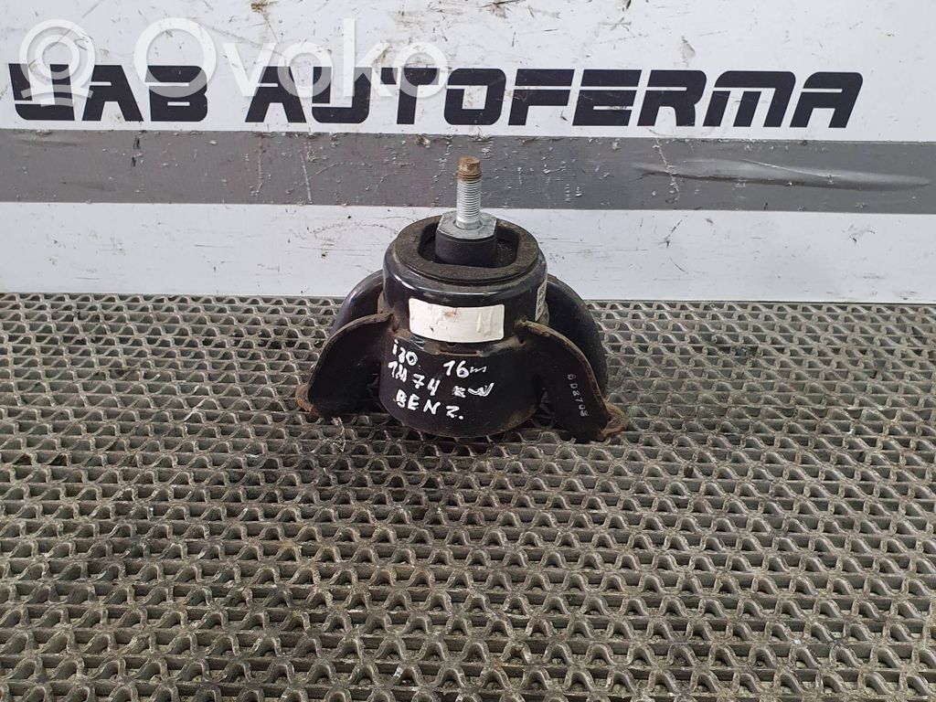 Hyundai i30 Engine mount bracket 