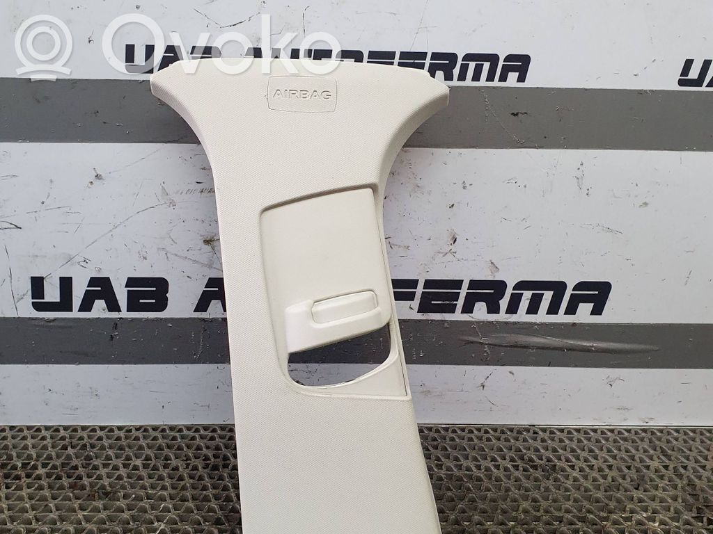 Ford Focus Pilar (B) (superior) 