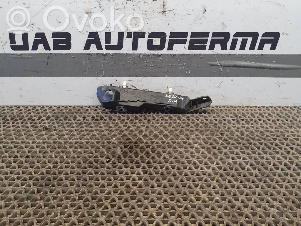 KIA Ceed Front bumper mounting bracket 