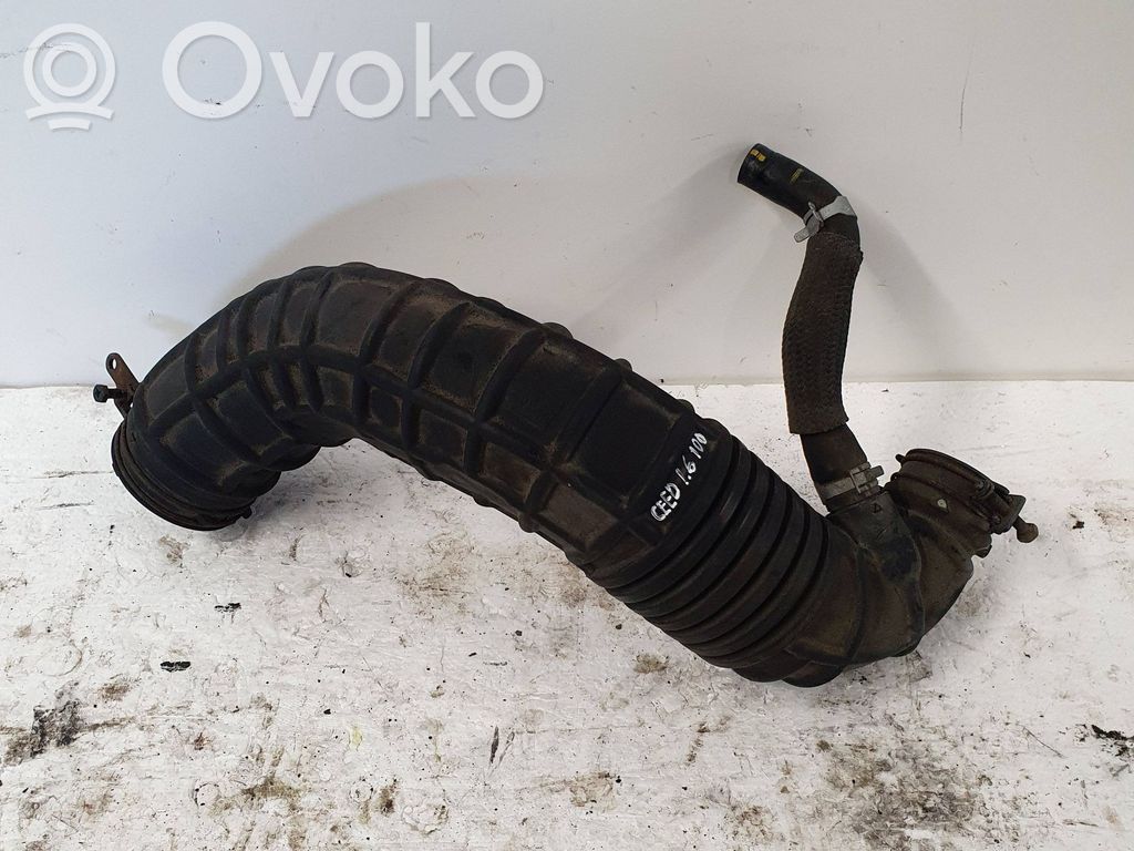 KIA Ceed Ilmanoton kanavan osa 