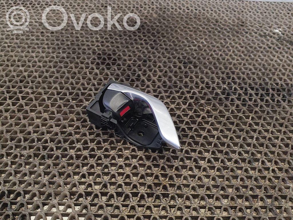 Mazda 3 II Front door interior handle 