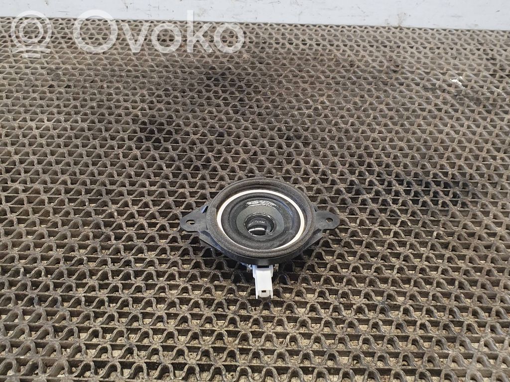 Mazda 3 II Rear door speaker 