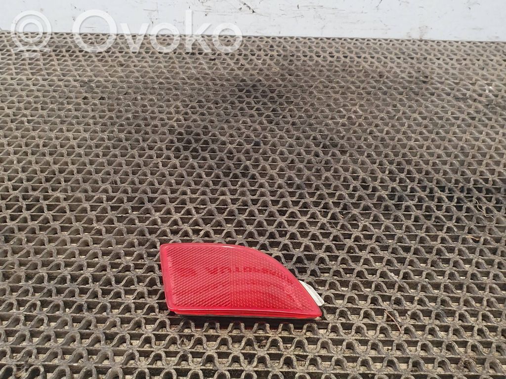 Mazda 3 II Reflector spate 