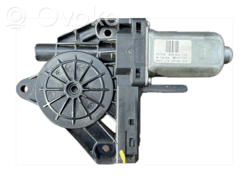 Volvo XC60 Front door window regulator motor 
