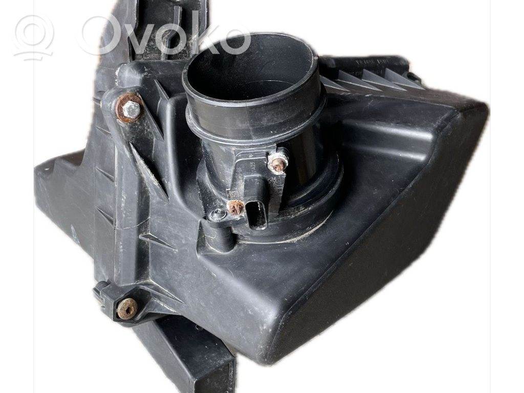 Ford Focus Air filter box 