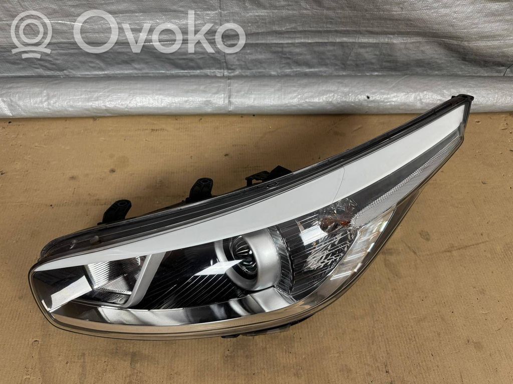 KIA Ceed Headlight/headlamp 