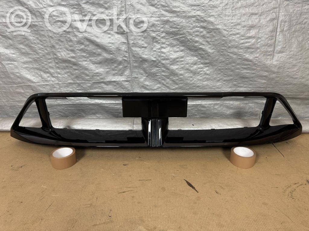 BMW 1 F70 Kratka dolna zderzaka przedniego 