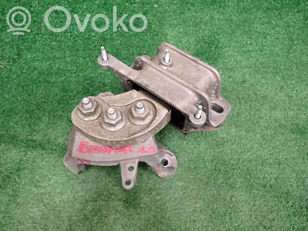 Ford Ecosport Engine mount bracket 
