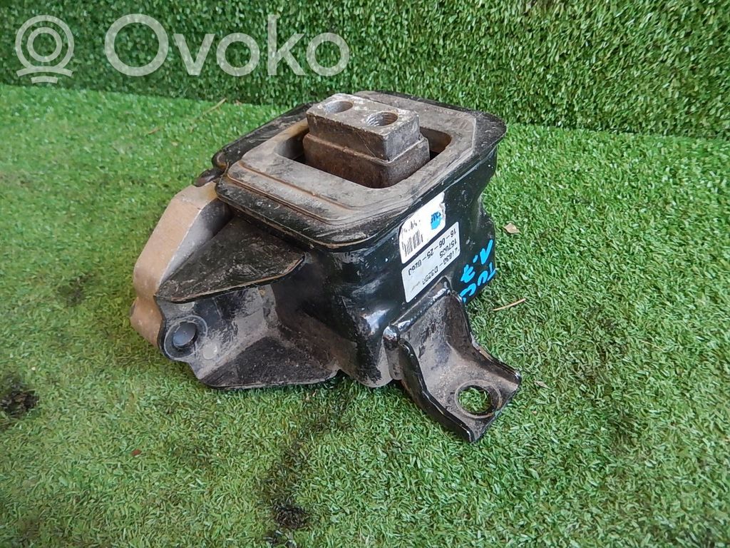 Hyundai Tucson TL Engine mount bracket 