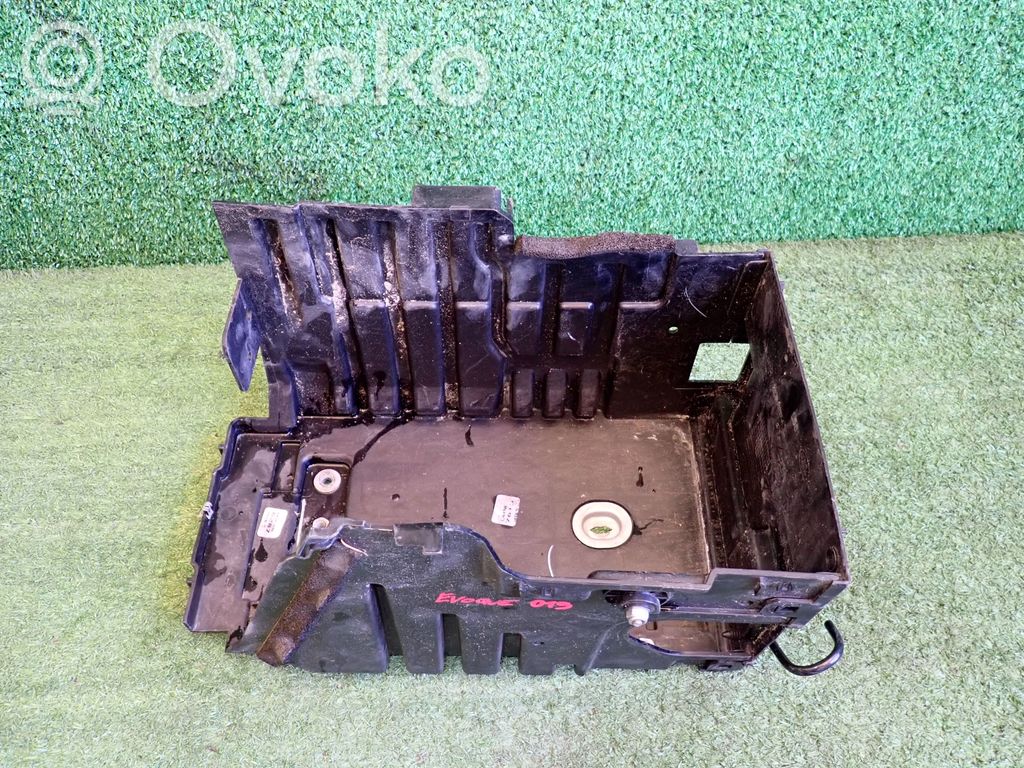 Land Rover Range Rover Evoque L551 Ящик аккумулятора 