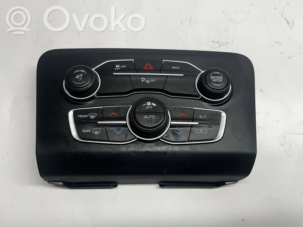 Dodge Charger Panel klimatyzacji 