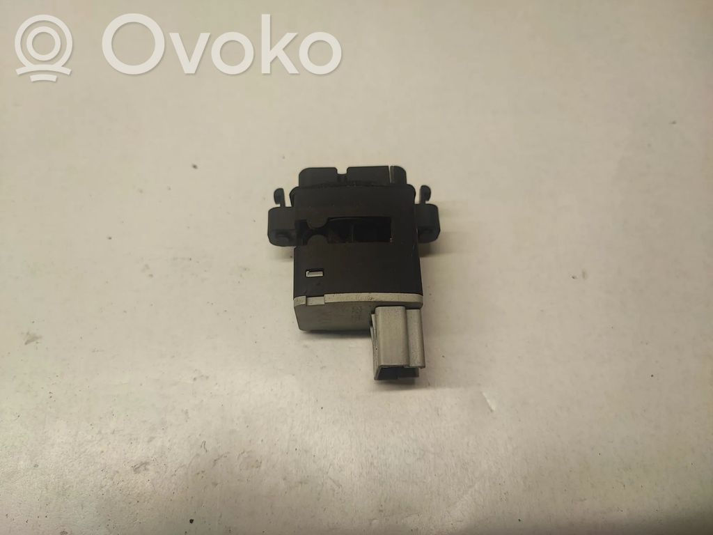 Ford Mustang VI Öltemperatur Sensor Fühler Geber 