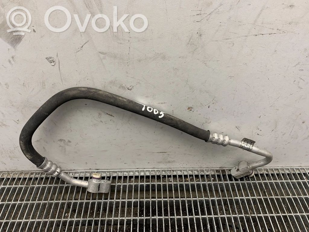 BMW 2 F22 F23 Ilmastointilaitteen putki (A/C) 