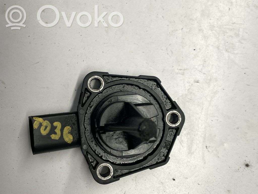Volkswagen Jetta VII Sensor de nivel de aceite 