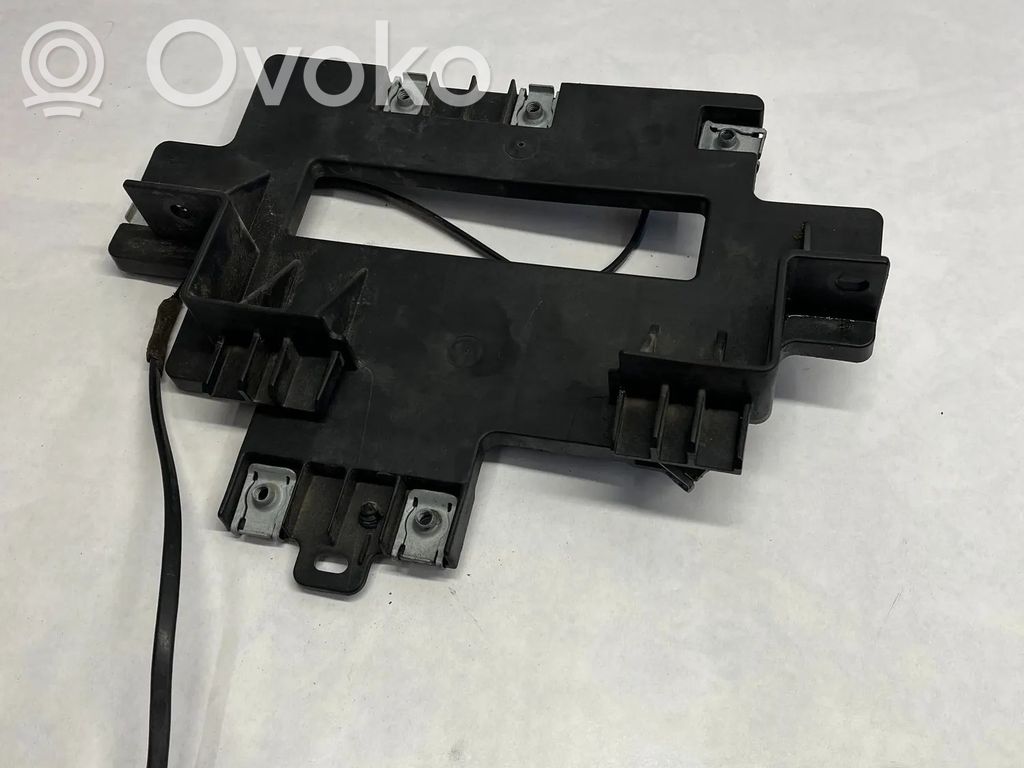 Engine control unit holder   68299057AC