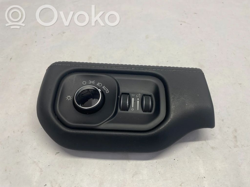 Ram 1500 Panel trim 