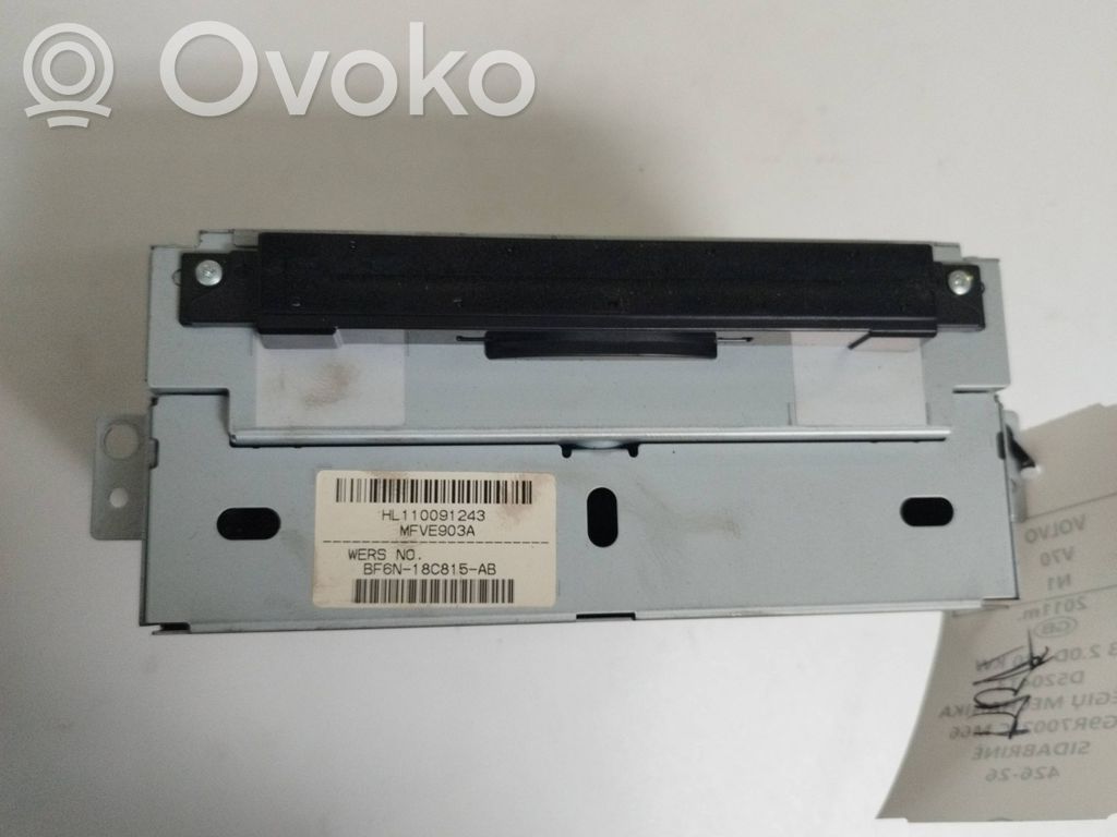 Volvo V70 Radio/CD/DVD/GPS head unit 