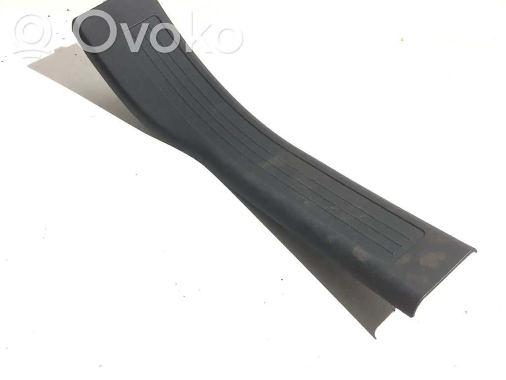 Mercedes-Benz ML W164 Rear sill trim cover 