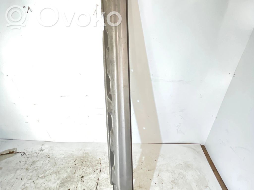 Volvo V70 Sill 