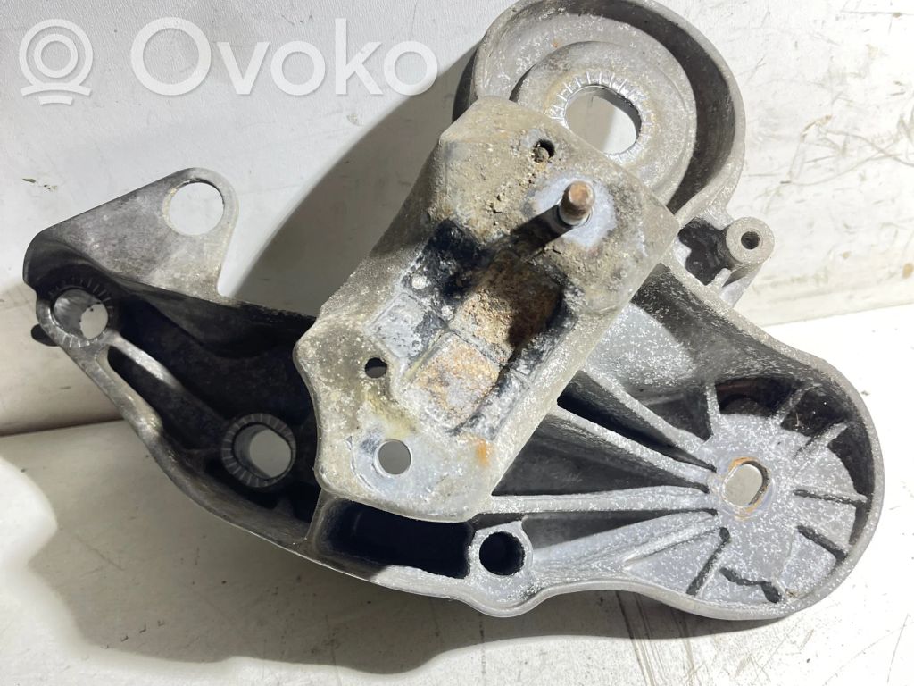 Audi A6 Allroad C6 Engine mounting bracket 