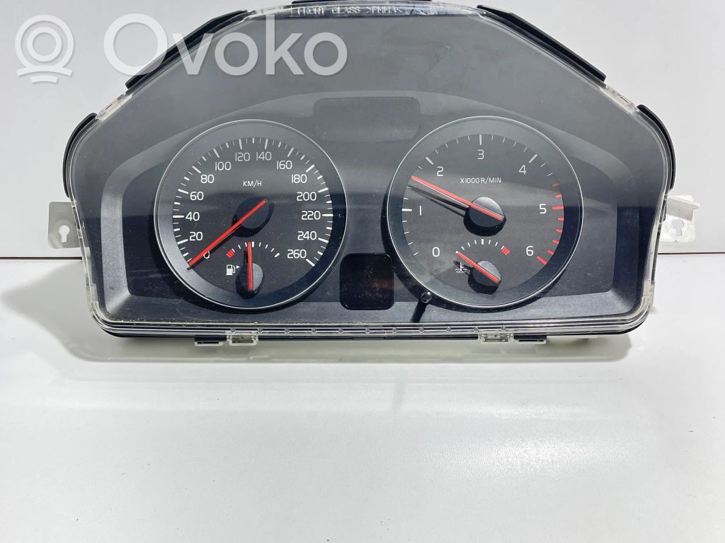 Volvo C30 Speedometer (instrument cluster) 